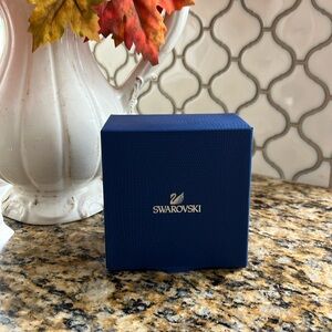 !ON HOLD FOR ALLA! Authentic NWT Swarovski Crystal Large Shell with Pearl